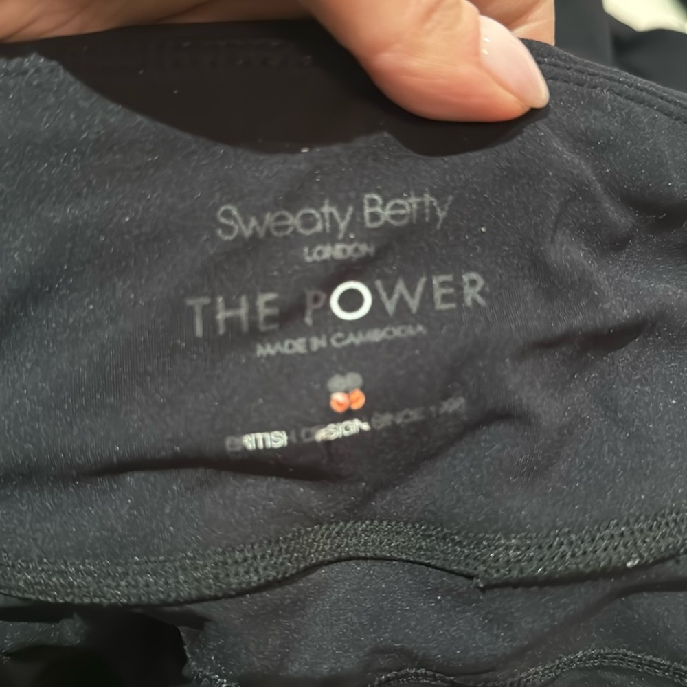 8 pairs of sweaty Betty “the power” cropped leggings